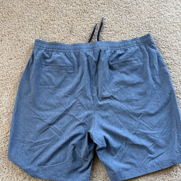 MENS ADIDAS Golf Shorts GREAT condition 2XL Blue Grey draw string elastic waist - Picture 3 of 4